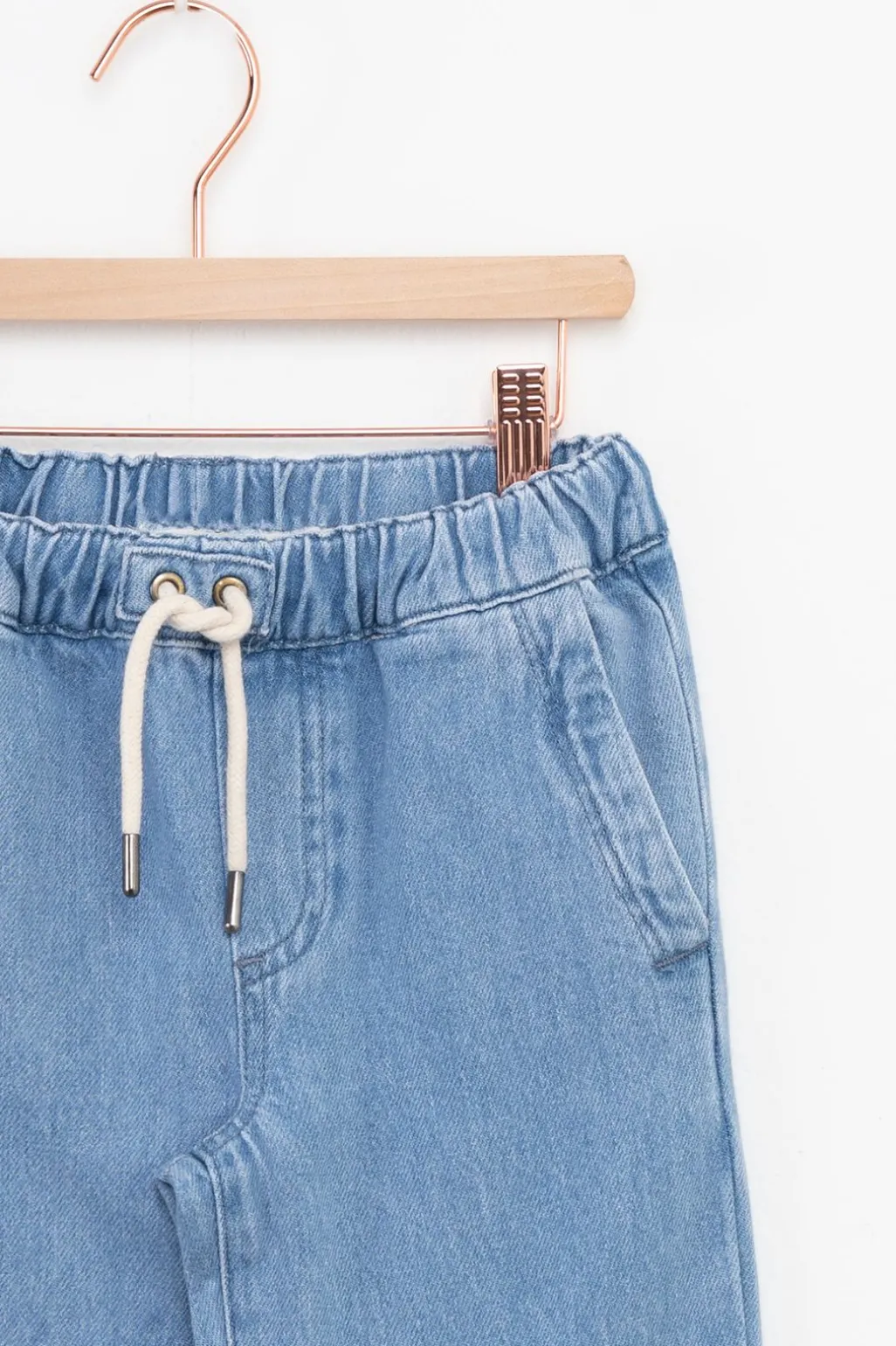 Lichtblauwe denim pull on broek met aantrekkoorden