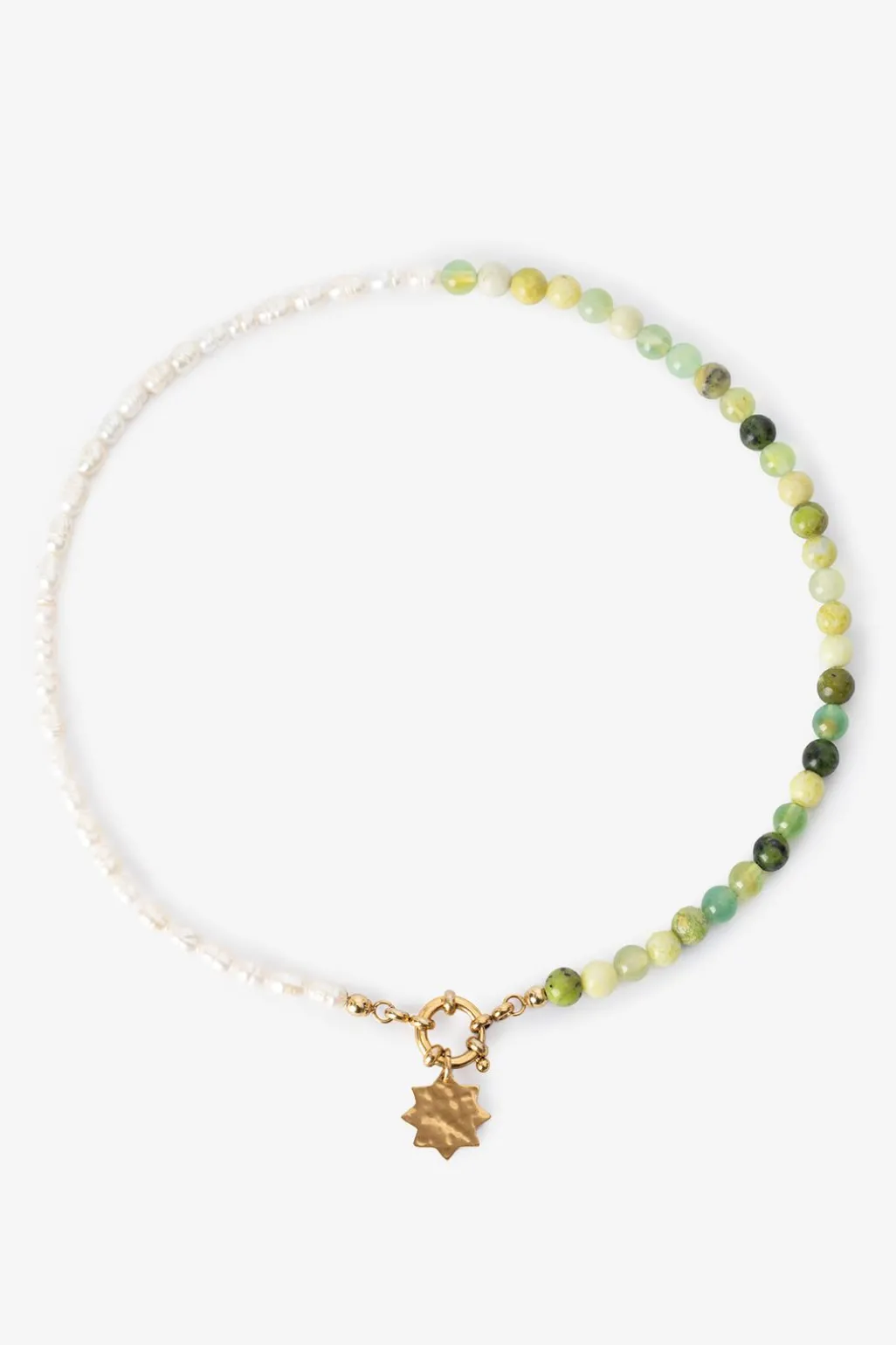 Lichtgroene beads ketting met parels
