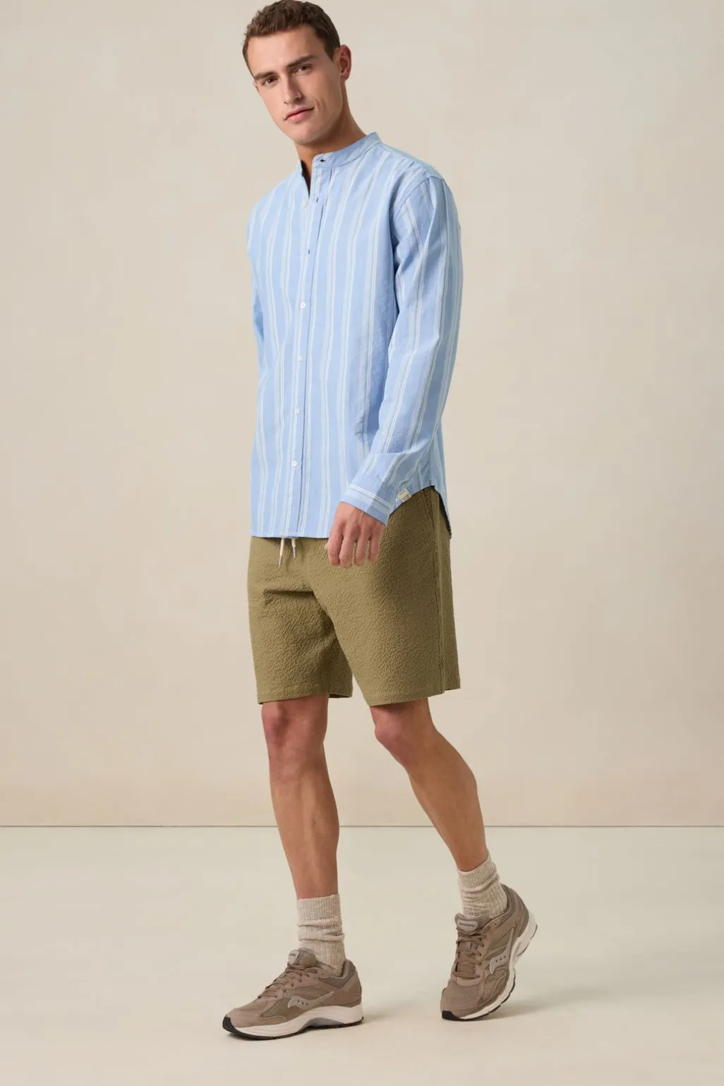 Lichtgroene short