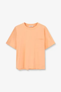 Lichtoranje T-shirt met borstzakje