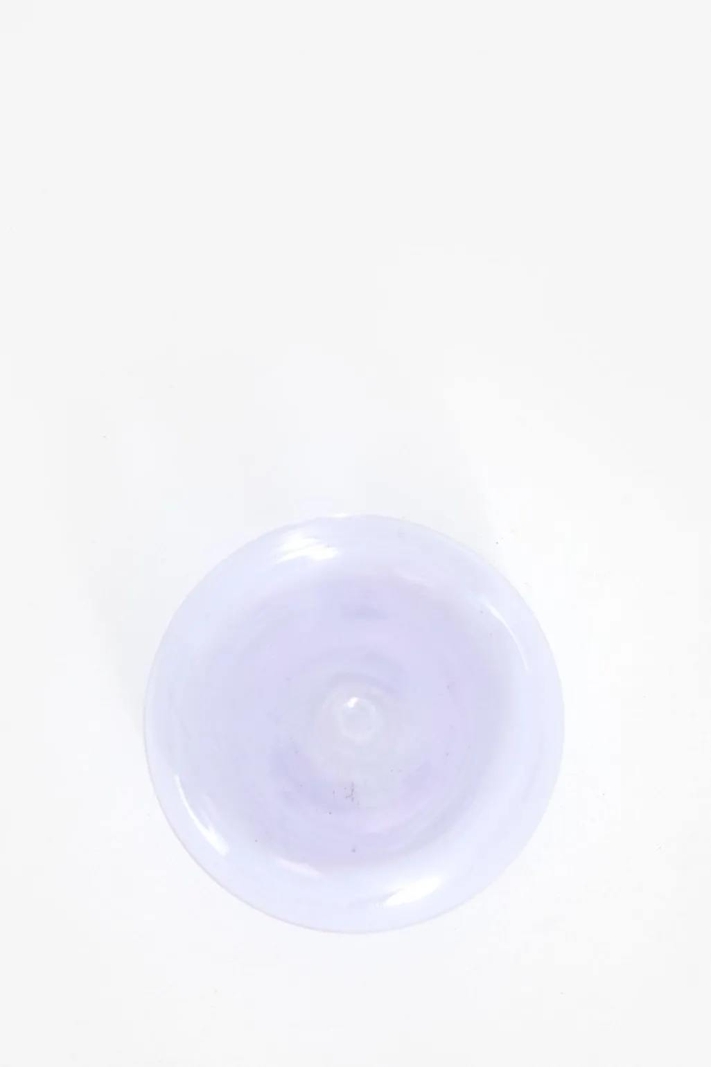 Lichtpaarse glazen wierookhouders