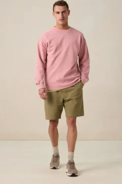 Lichtroze sweater