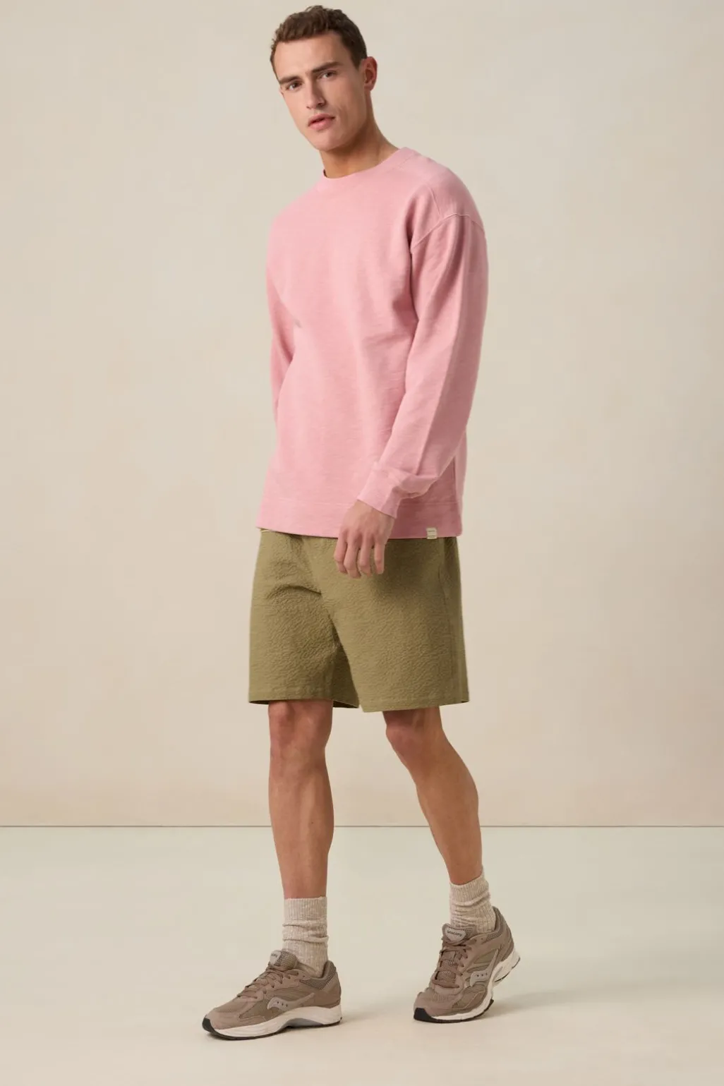 Lichtroze sweater