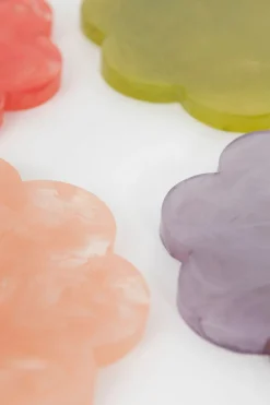 Multicolour resin glasonderzetters bloem