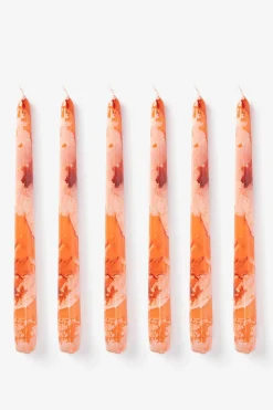 Oranje dinerkaarsen swirl