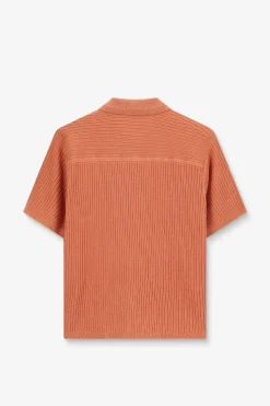Oranje gebreide trui
