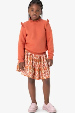 Oranje sweater met ruffle details