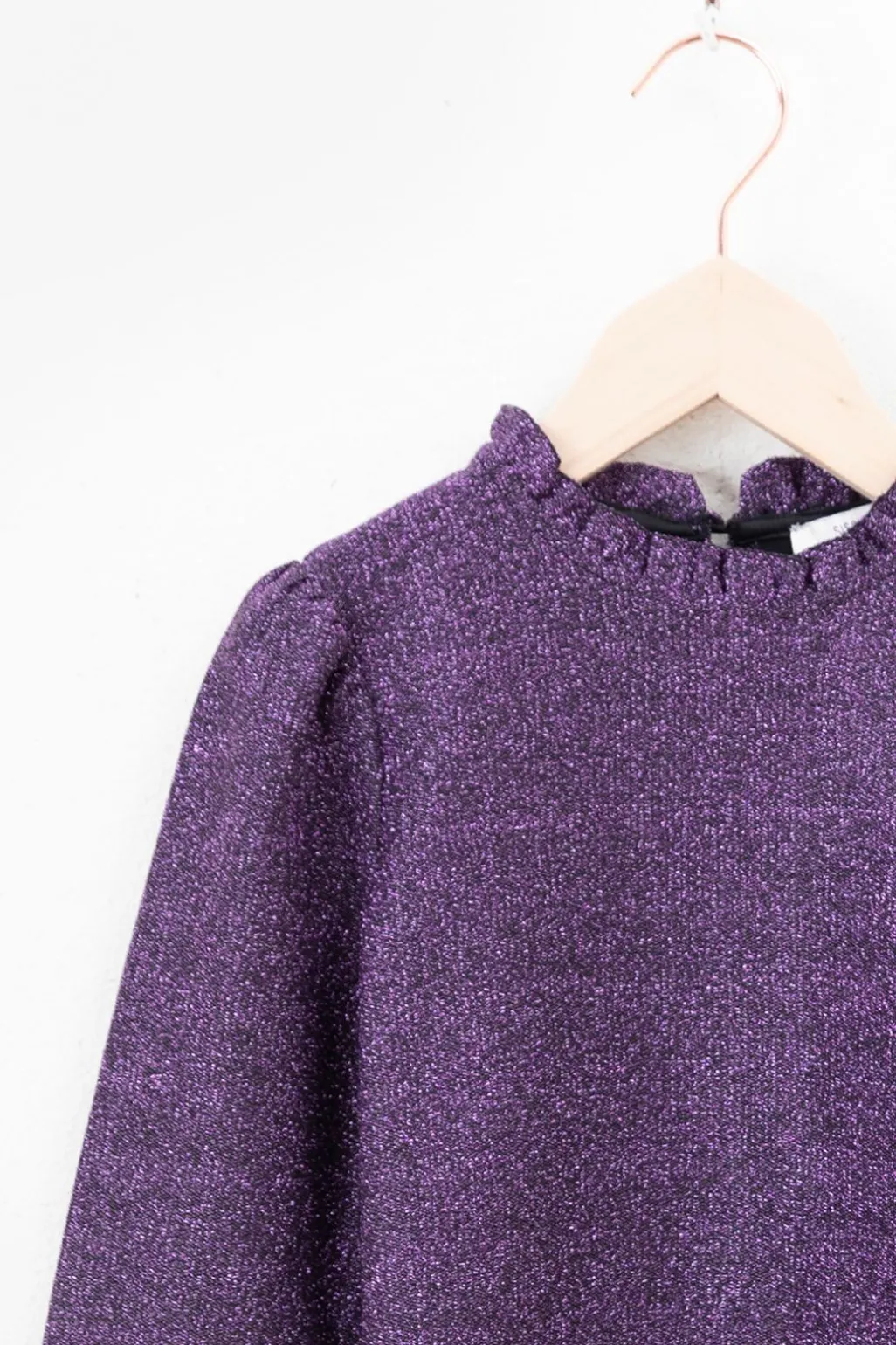 Paarse glitter longsleeve met ruffles