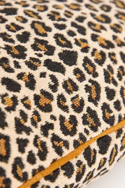 PRE-ORDER: Bruin jacquard kussen met leopard print