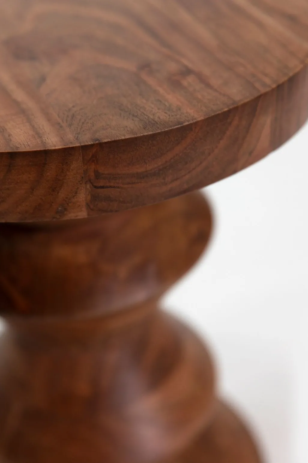 PRE-ORDER: Houten bijzettafel chess