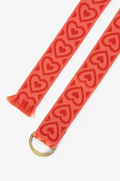 Rode riem met hartjes