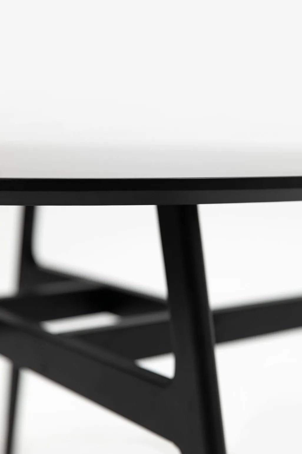 Ronde houten tafel Giulia zwart
