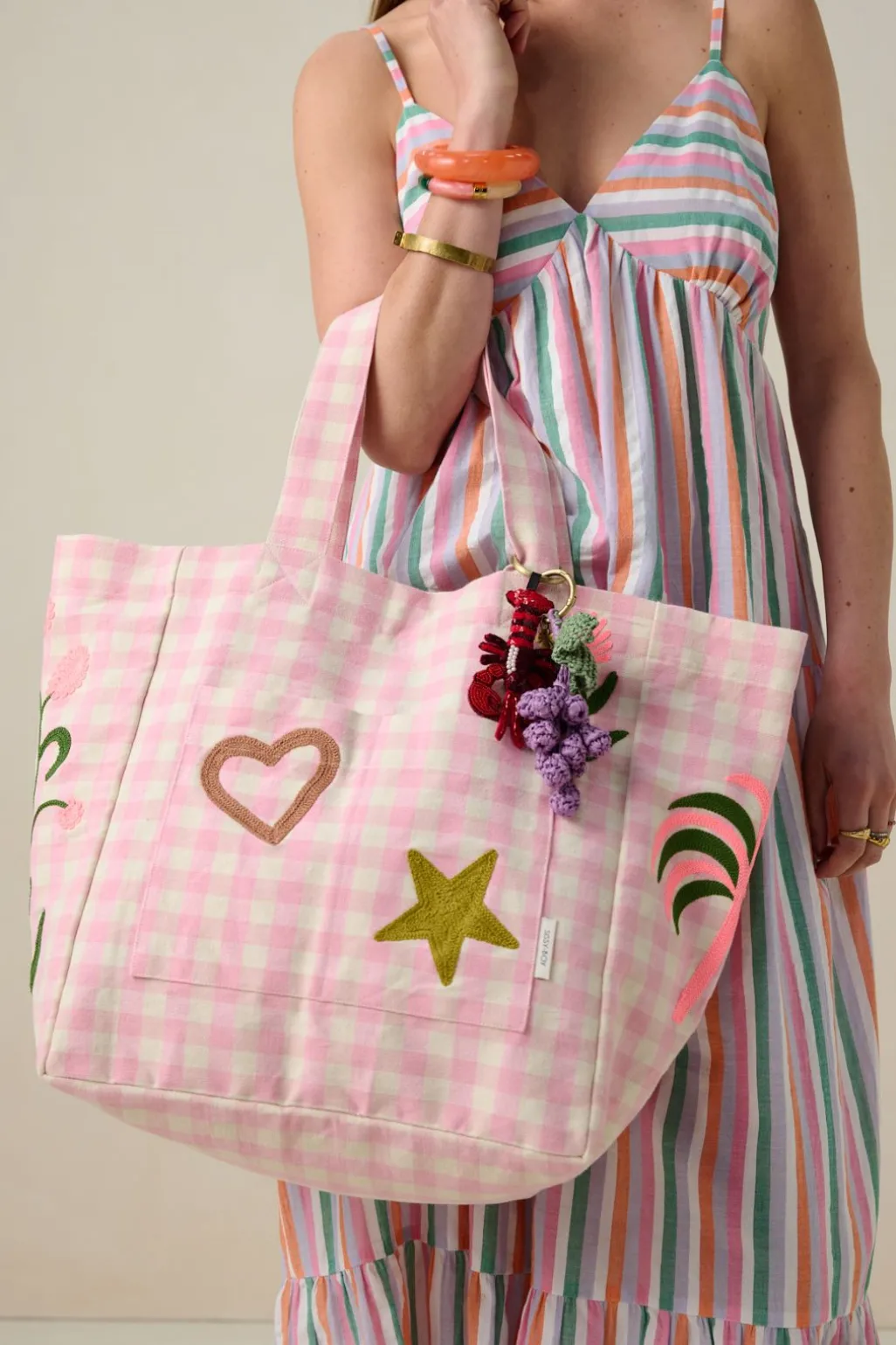 Roze canvas shopper met embroidery