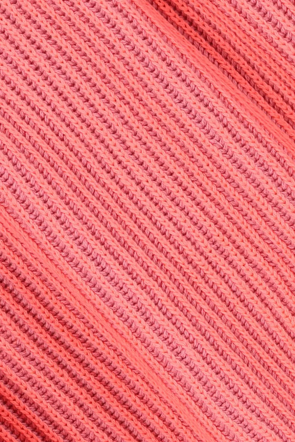 Roze gebreide trui