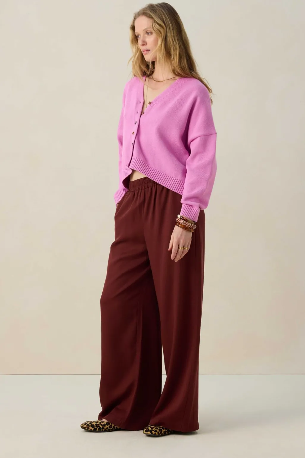 Roze vest met v-hals