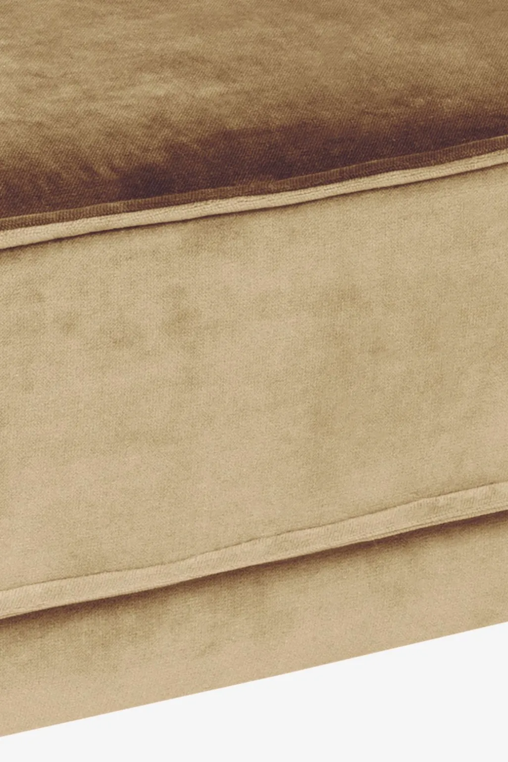 The Duchess velvet hocker sand