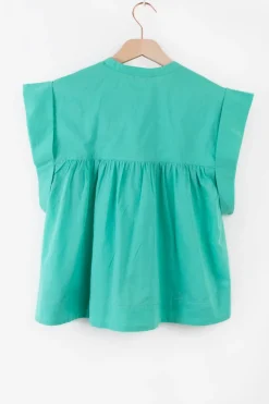 Turquoise mouwloze blouse met pintuck details
