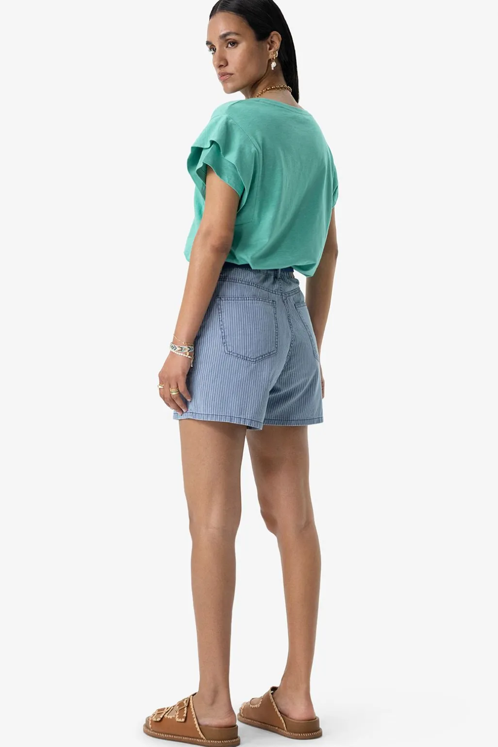Turquoise T-shirt met schouderdetails