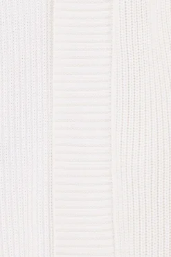 Wit gebreid vest