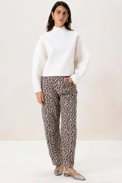 Witte boucle sweater