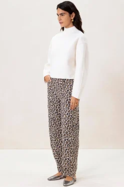 Witte boucle sweater
