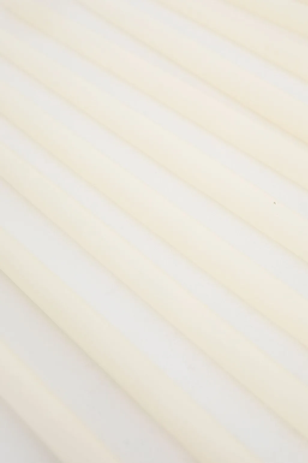 Witte dunne sierkaarsen 28cm