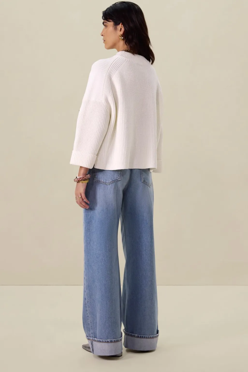 Witte gebreide trui met embroidery