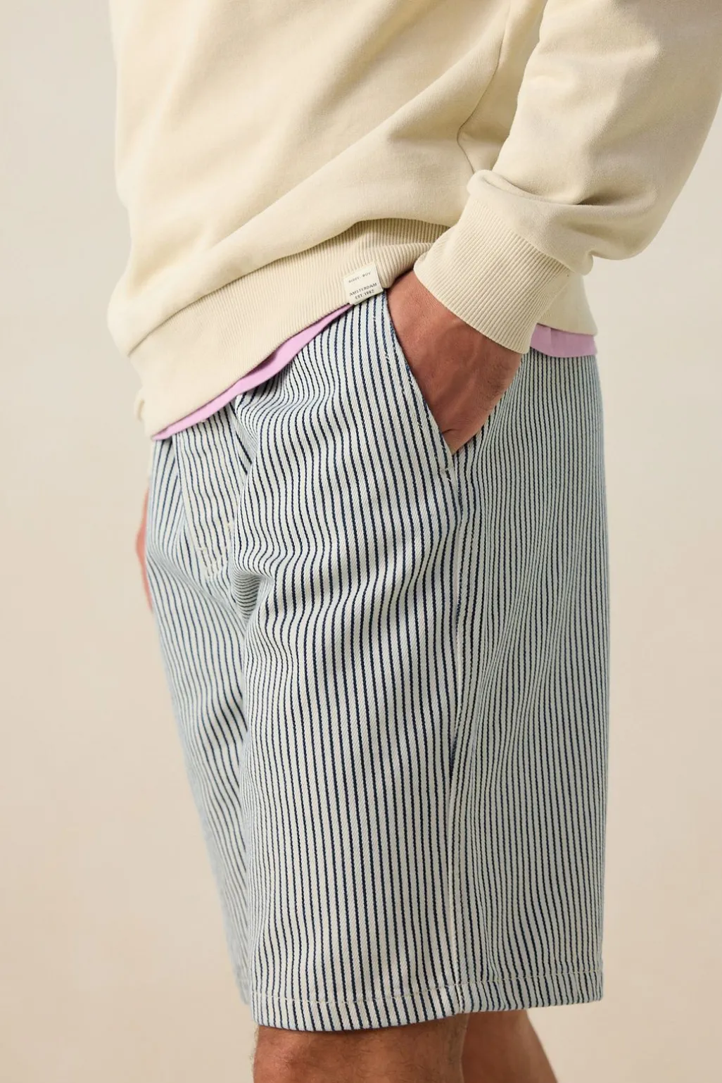 Witte gestreepte short