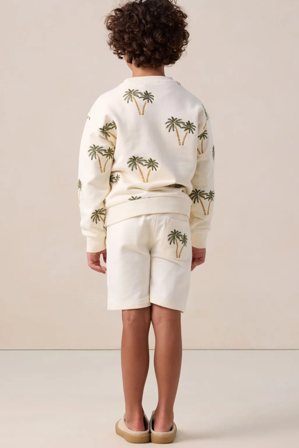 Witte short met palmboom