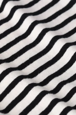 Zwart gestreept T-shirt