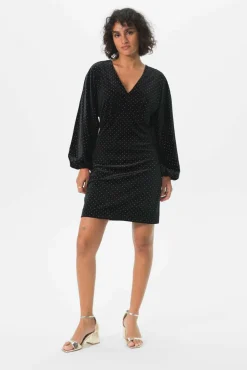 Zwarte velvet jurk met metallic studs