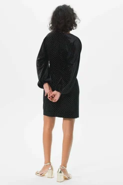 Zwarte velvet jurk met metallic studs